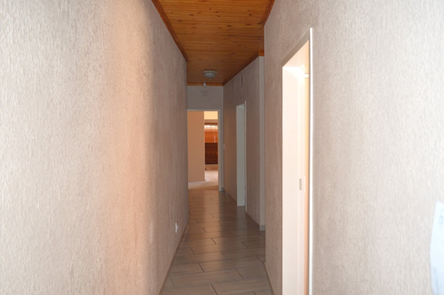 5 Bedroom Property for Sale in Wilkoppies North West